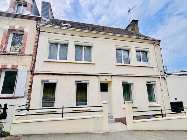 Duplex Parapluies De Cherbourg Netflix Parking Екстер'єр фото