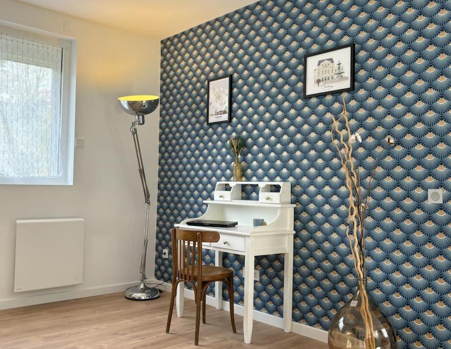 Duplex Parapluies De Cherbourg Netflix Parking Екстер'єр фото